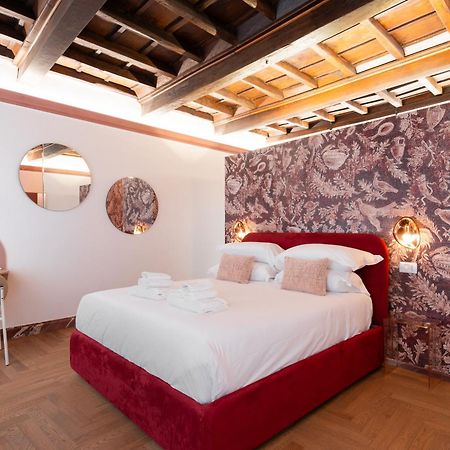 My Trevi Suite & Apartment Рим Екстериор снимка