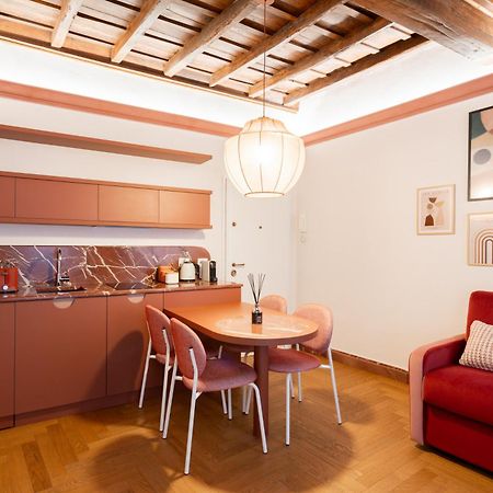 My Trevi Suite & Apartment Рим Екстериор снимка