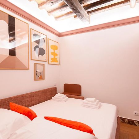 My Trevi Suite & Apartment Рим Екстериор снимка