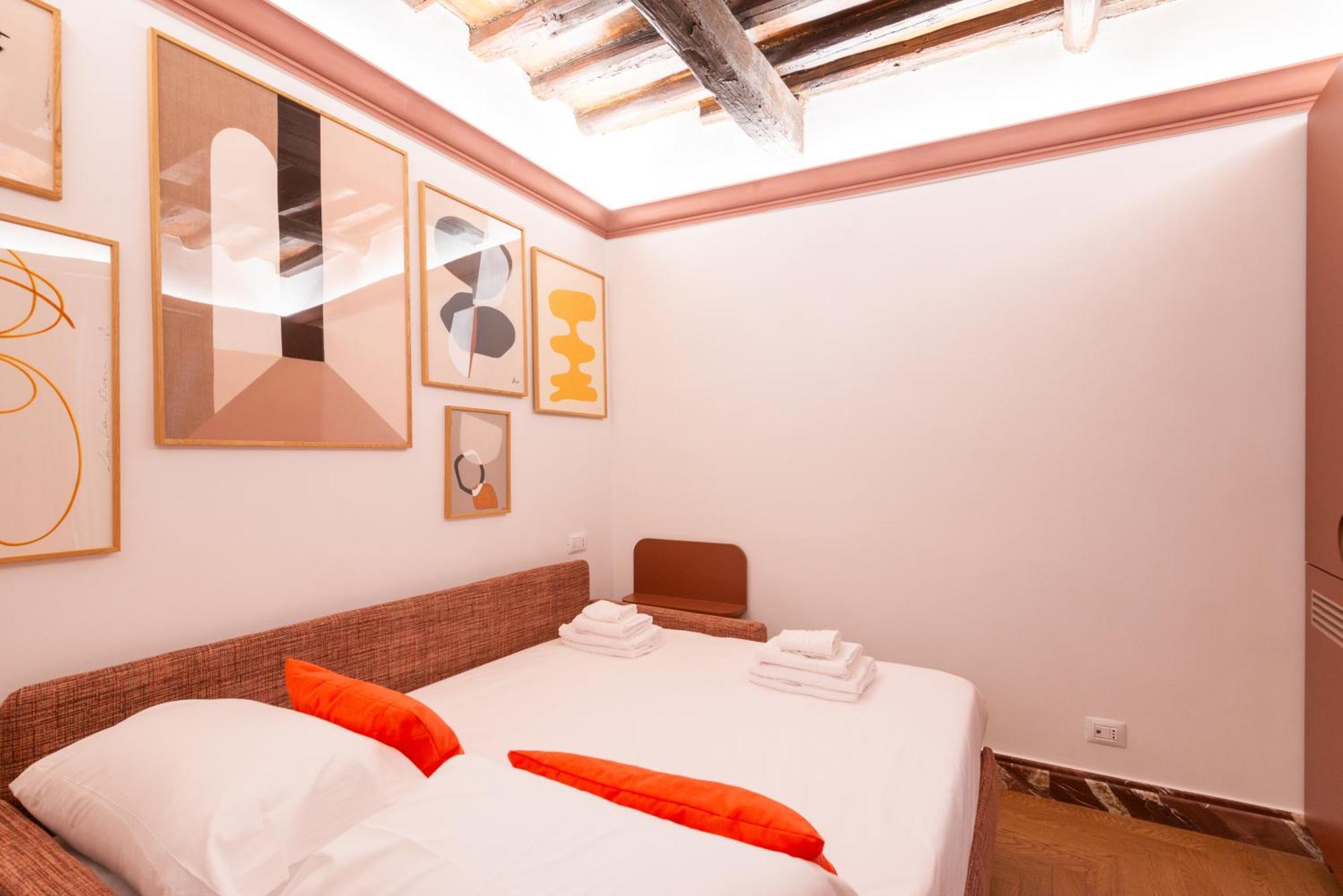 My Trevi Suite & Apartment Рим Екстериор снимка